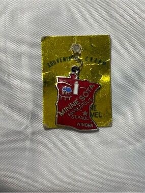 VTG Sterling Silver Minnesota State Travel Map Red Enamel Charm Pendant NEW